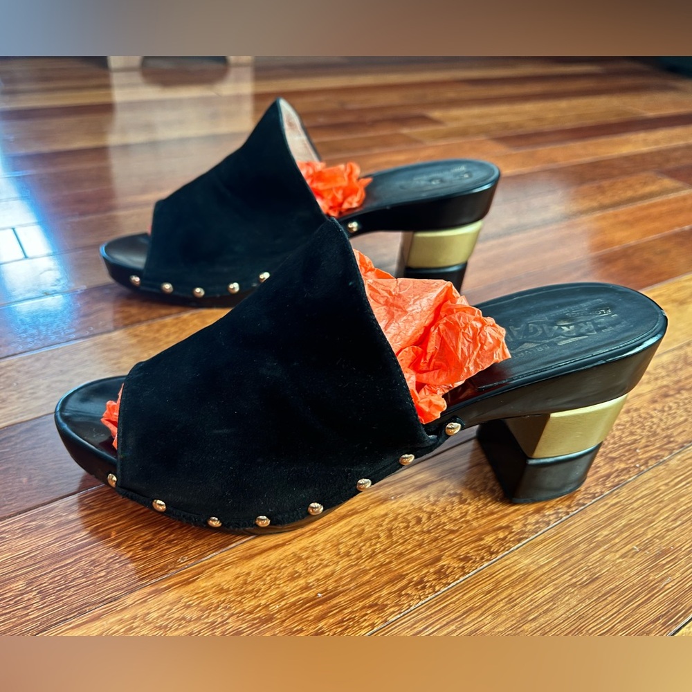 Vintage 1970’s Salvatore Ferragamo Black and Gold Mules EUC For age! Sz 10 - Picture 3 of 10